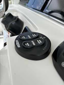 Everglades 435 Center Console image