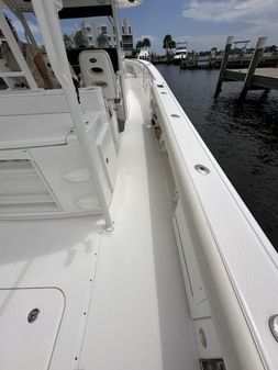 Everglades 435 Center Console image