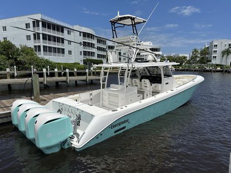 Everglades 435 Center Console image