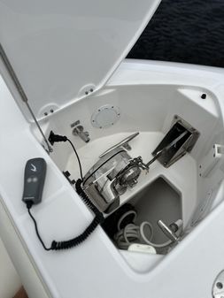 Everglades 435 Center Console image