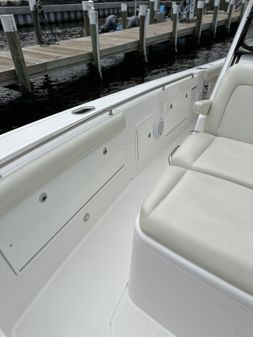 Everglades 435 Center Console image