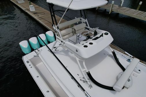 Everglades 435 Center Console image