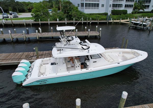 Everglades 435 Center Console image