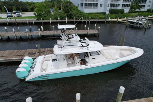 Everglades 435 Center Console image