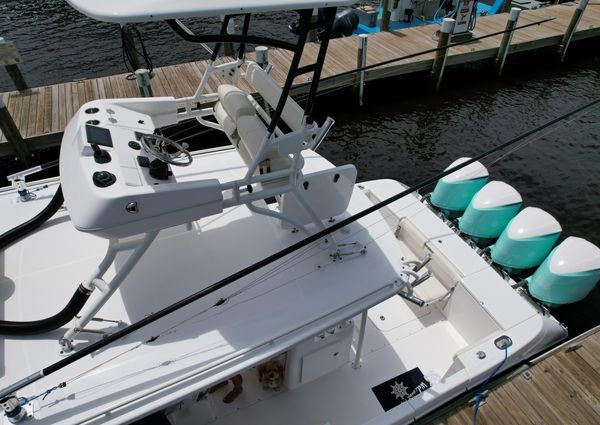 Everglades 435 Center Console image