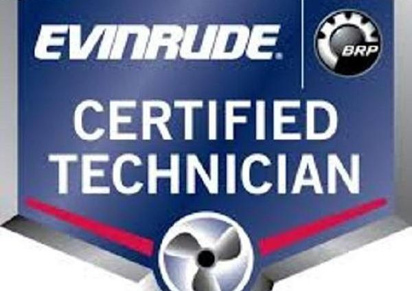 Evinrude E-TEC G2 300hp 25 inch  Shaft  Direct Injected 2-Stroke  Demos with Factory Warranty  Counter Roatating Pair image