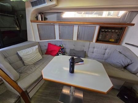 Sea Ray 390 Express Cruiser image