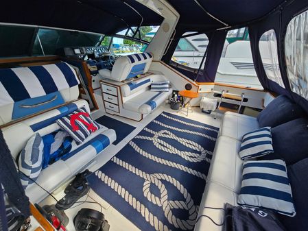 Sea Ray 390 Express Cruiser image