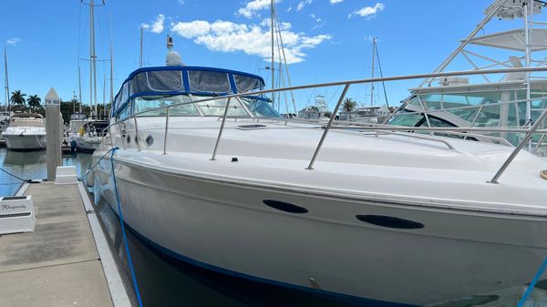 Sea Ray 440 Sundancer