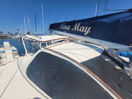 Catana 431 image