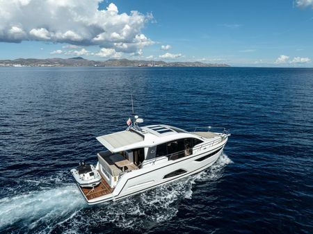 Sealine C430 image