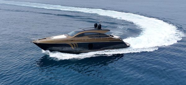 Pershing 64 image