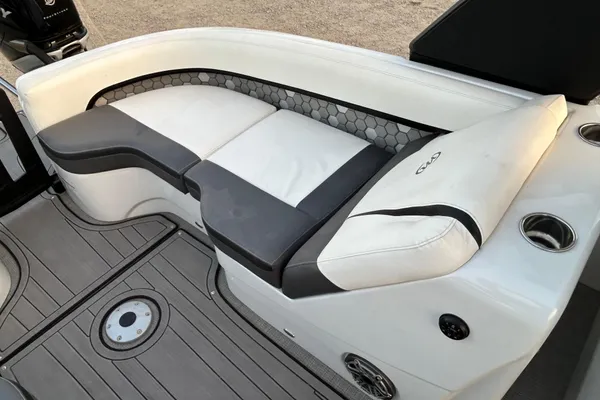 Manitou 27-XT-RFXW image