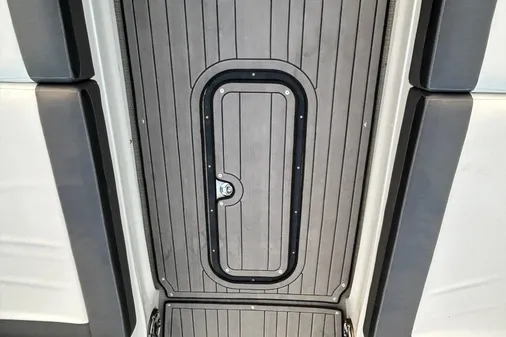 Manitou 27 XT RFXW image