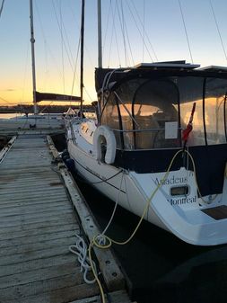 Beneteau Oceanis Clipper 323 image