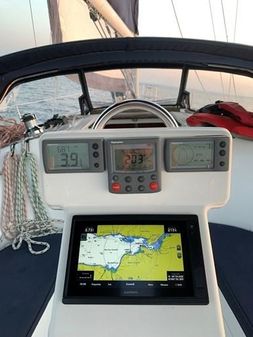 Beneteau Oceanis Clipper 323 image