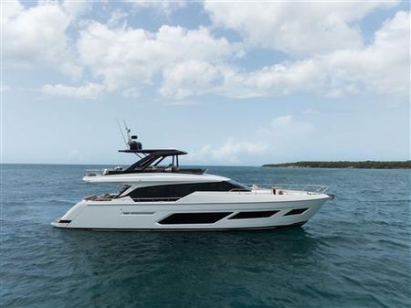 Ferretti Yachts 720 image