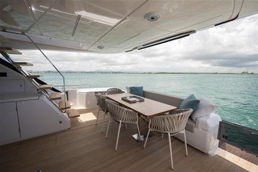 Ferretti Yachts 720 image