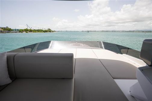 Ferretti Yachts 720 image