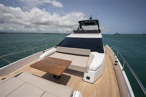 Ferretti Yachts 720 image