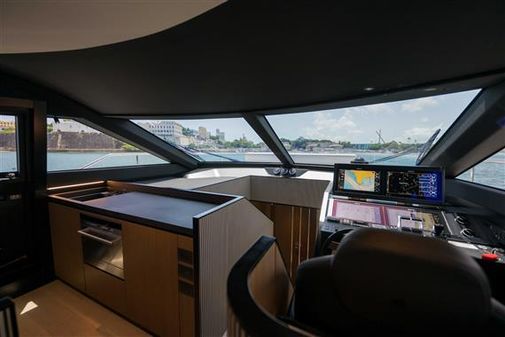 Ferretti Yachts 720 image