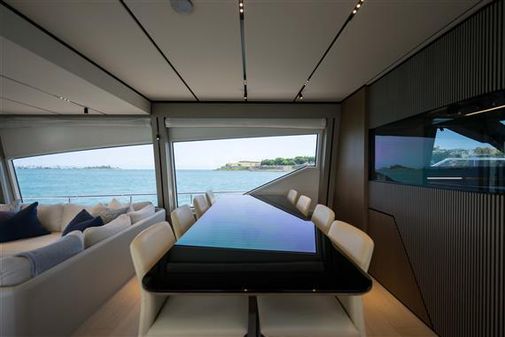 Ferretti Yachts 720 image