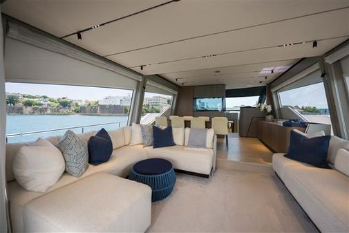 Ferretti Yachts 720 image