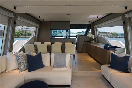 Ferretti Yachts 720 image