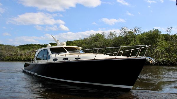 Palm Beach Motor Yachts PB55 