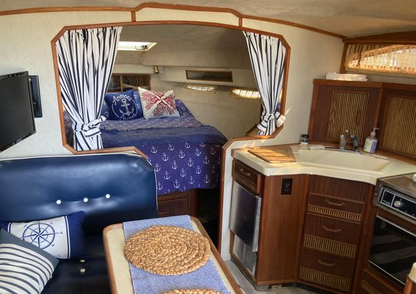 Sea Ray 340 Express Cruiser image