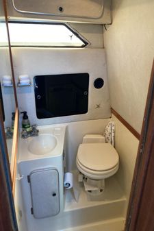 Sea Ray 340 Express Cruiser image