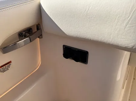 Grady-White Freedom 275 image