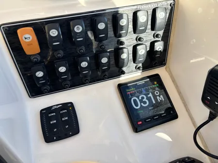 Grady-White Freedom 275 image