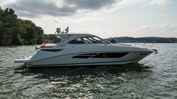 Sea Ray 510 Sundancer 