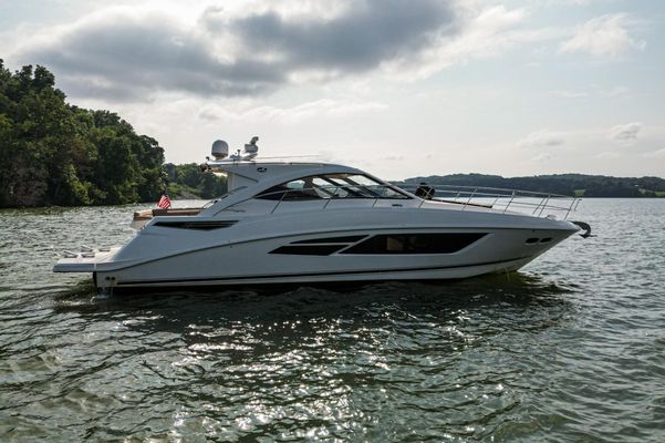 Sea Ray 510 Sundancer - main image