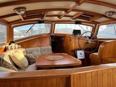 Ta Shing Tashiba Panda 40 Pilothouse image