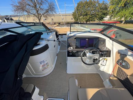 Sea Ray 290 SDX image