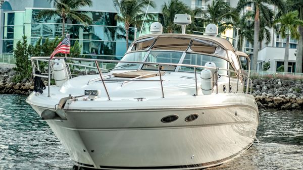 Sea Ray 380 Sundancer 