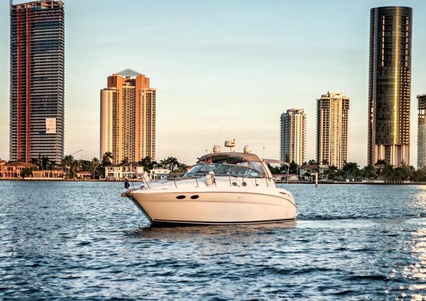 Sea Ray 380 Sundancer image