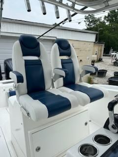 Buddy Davis 34 Center Console image