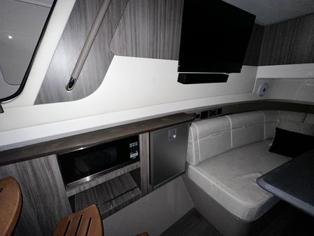 Sea Ray 400 SLX image