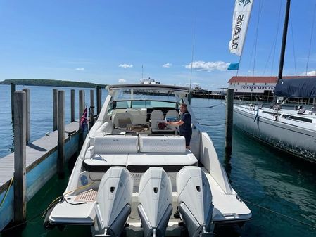 Sea Ray 400 SLX image