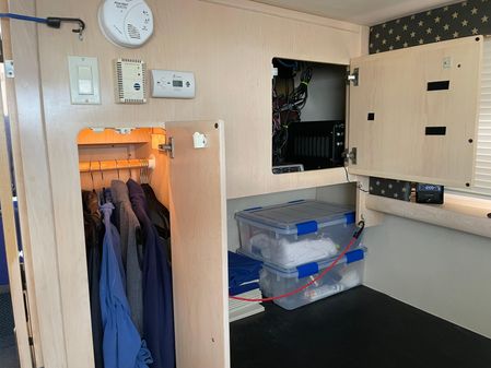 Carver 326-AFT-CABIN-MOTOR-YACHT image