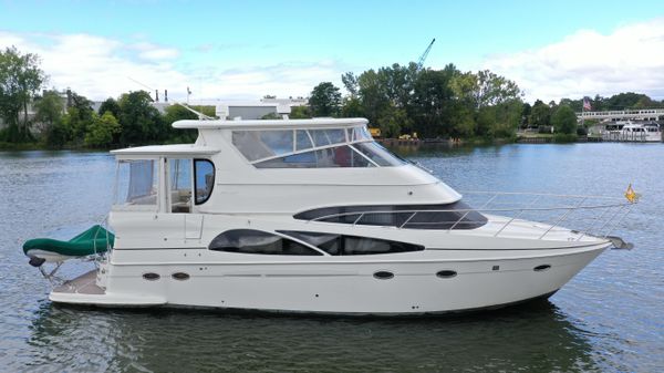 Carver 46 Motor Yacht 