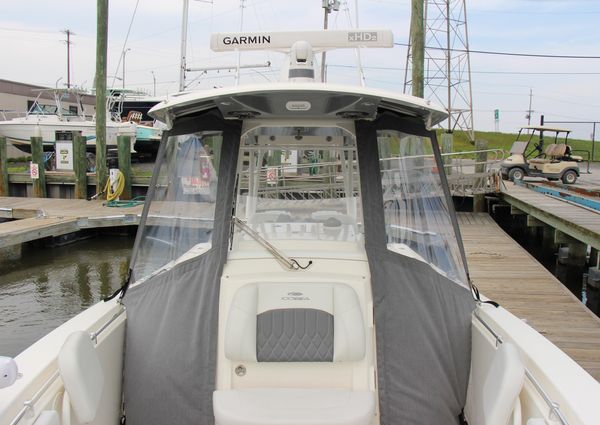 Cobia 301-CENTER-CONSOLE image