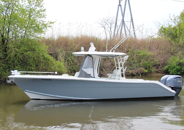 Cobia 301-CENTER-CONSOLE image