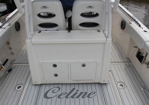 Cobia 301-CENTER-CONSOLE image