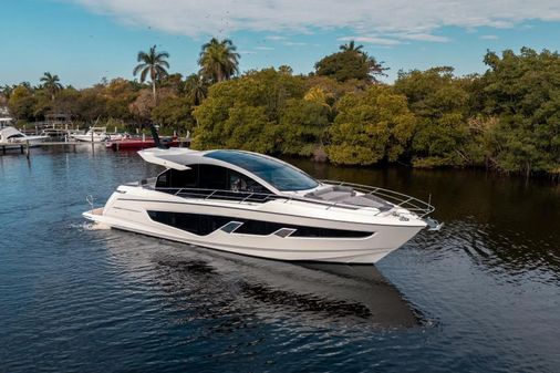 Sunseeker Predator 65 image