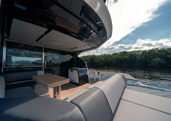 Sunseeker Predator 65 image