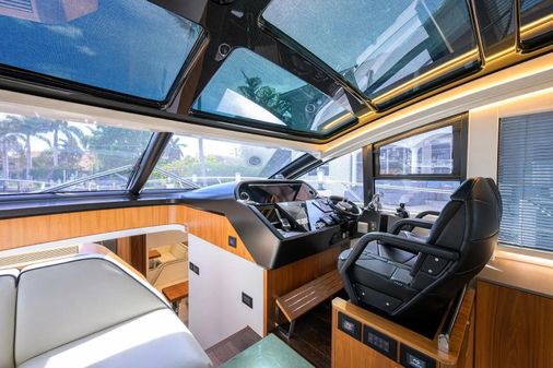 Sunseeker Predator 60 EVO image